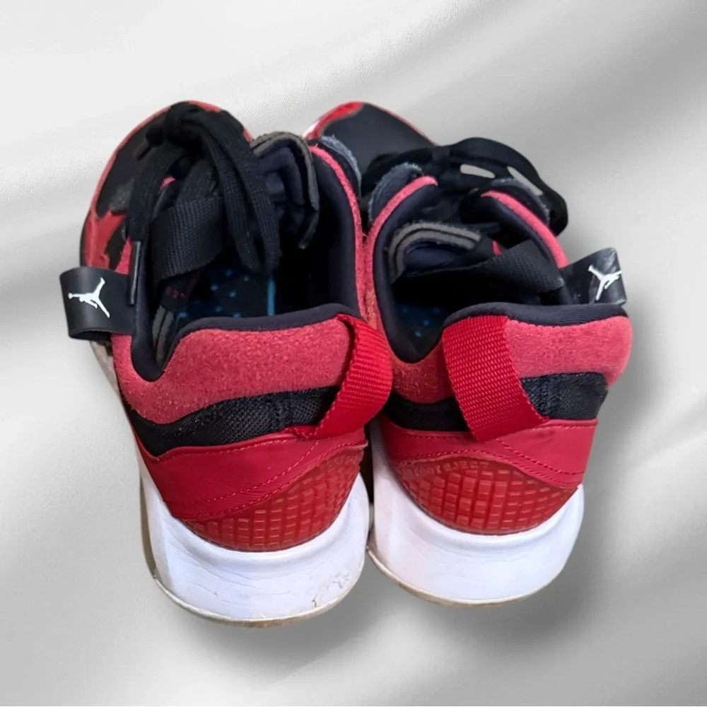 Nike Air Jordan MA2 